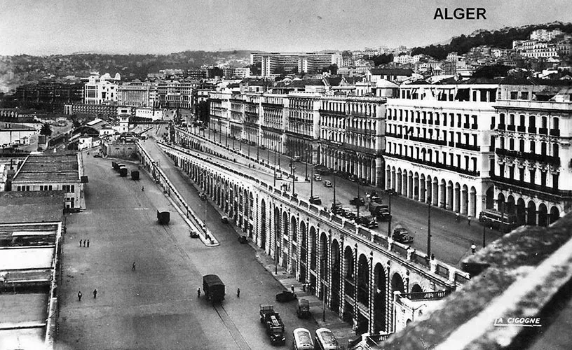 Alger : photo du boulevard de la République.